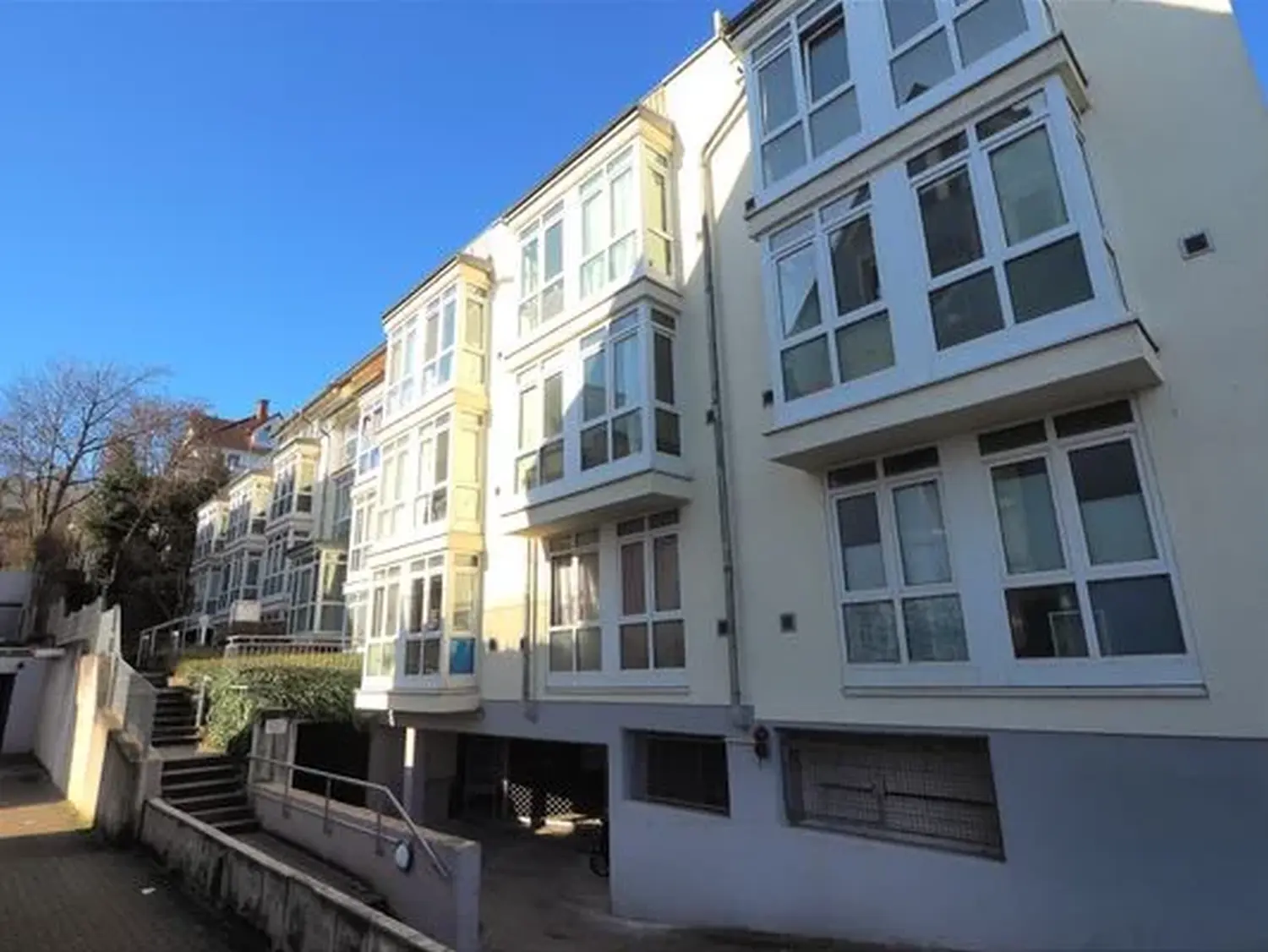 Kompakt, voll möbliert, voll ausgestattet; 1 Zi-Apartment, Hartenberg-Münchfeld von Don Immobilien