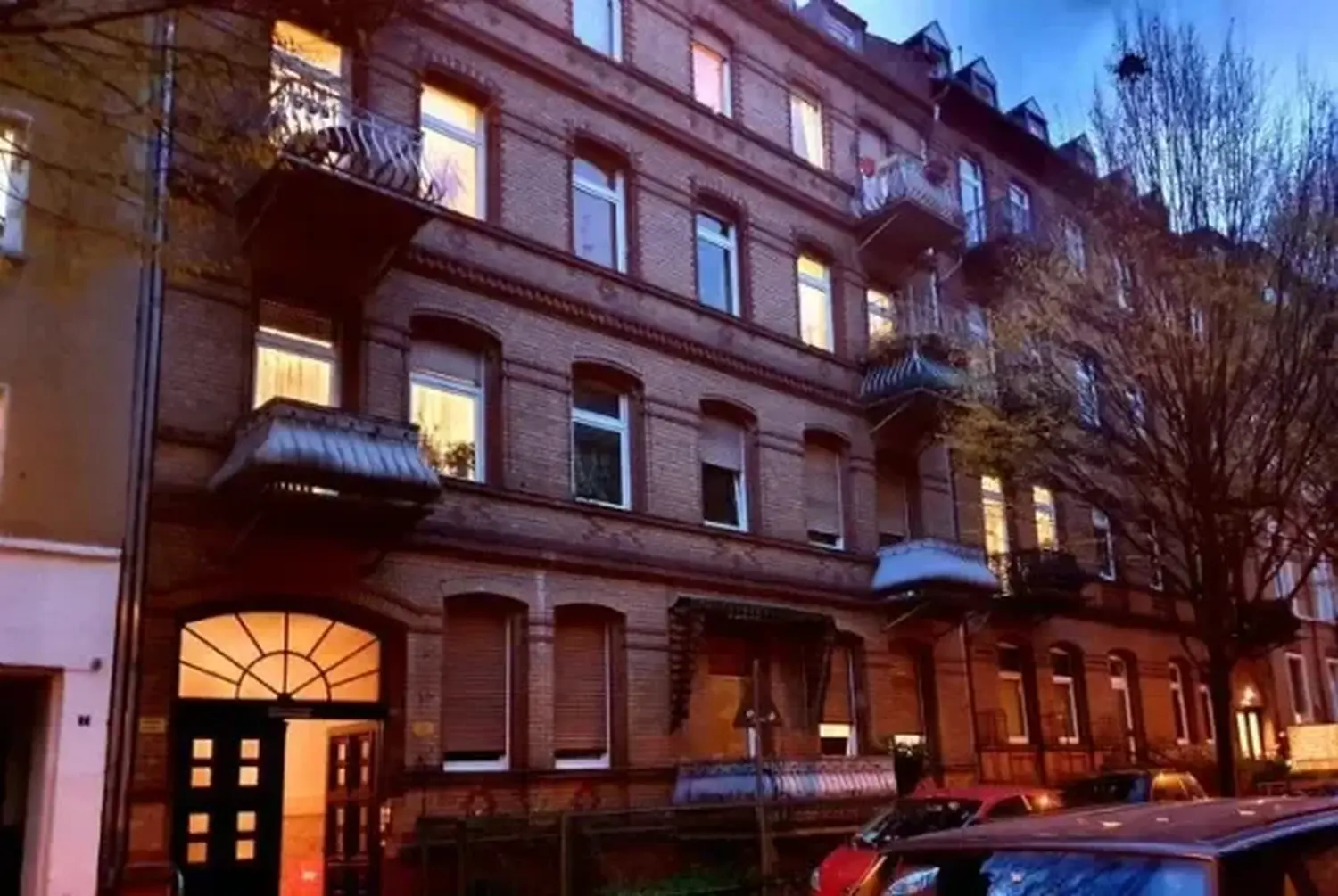 2 ZKBB Altbauwohnung mit Balkon und EBK von Don Immobilien